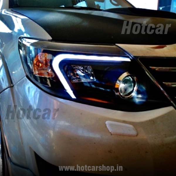 Fortuner front store light price